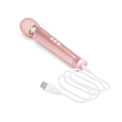 Le Wand Petite Gold Travel Rechargeable Wand Le Wand Petite Gold Travel Rechargeable Wand